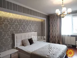 Продається шикарна 3-кімнатна квартира на Сахарова!