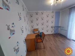 Пропонується до продажу простора однокімнатна квартира на Марсельській.