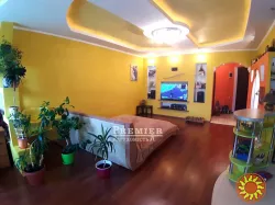 Продається тепла, затишна однокімнатна квартира