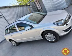 Продам Opel astra 2008 1.6 бензин