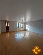 Пропонується до продажу 3 кімнатна квартира в районі 40-і школи.