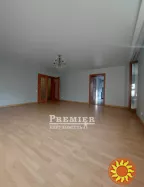 Пропонується до продажу 3 кімнатна квартира в районі 40-і школи.