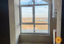 Продам простору однокімнатну квартиру у новому цегляному житловому комплексі на Сахарова.