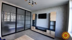 Пропонується до продажу затишна однокімнатна квартира в новому житловому комплексі Сахарова.