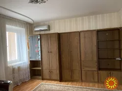 Продам 2-кімнатну квартиру 65м2 на Вільямса / Корольова