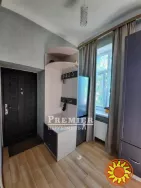 Продам простору 1-но кімнатну квартиру студію загальною площею 20 м2 в Одесі.