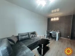 Продається 1-кімнатна квартира в Перлині!