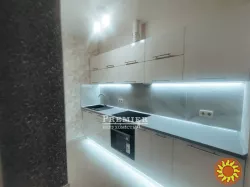 Продається 1-кімнатна квартира в Перлині!