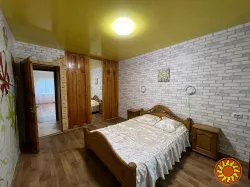 Продам квартиру з класичним ремонтом по вулиці Марсельська.