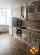 Пропонується до продажу квартира в новому житловому комплексі закритого типу.