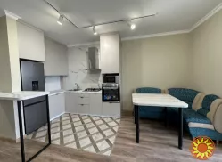 Пропонується до продажу посторна 1 кімнатна квартира в новому будинку.