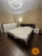 Пропонується до продажу трикімнатна квартира