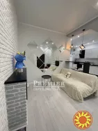 Пропонується до продажу двокімнатна квартира у новому житловому комплексі на Сахарова.