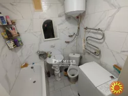 У продажі двокімнатна квартира у хорошому районі м. Чорноморськ