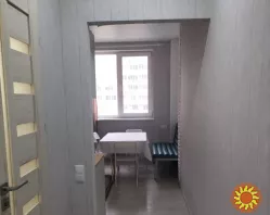 Квартира загальною площею 72 кв.м розташована на зручному 5му поверсі нового 10-ти поверхового будинку.