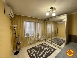 У продажі затишна 1-кімнатна квартира поруч із Київським ринком