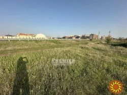 У продажі земельна ділянка площею 5,5 соток у смт. Таїрово