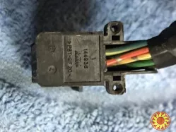 Бу разъём фишка Mercedes AMP 144936 18 pin .