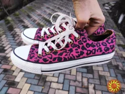 40 р. кеди Converse оригінальні довжина устілки 25, 5 см.,: ширина підошви 9, 5 см.