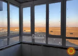 Пропонується до продажу простора 3 кімнатна квартира площею 80 кв.м.