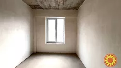 Продам квартиру в новому сданому домі на Таїрова