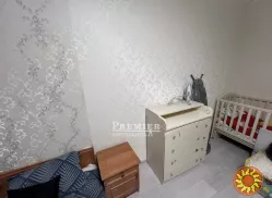 Пропонується до продажу простора однокімнатна квартира.