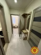 Пропонується до продажу простора однокімнатна квартира.