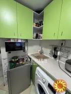 Продам затишну трикімнатну квартиру на Черемушках