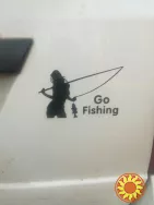 Наклейка на авто Девушка на рыбалке Черная