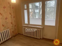 Продам простору 3 кімнатну квартиру на Бочарова.