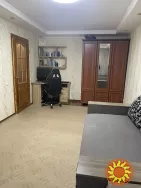 Продам затишну квартиру в цегляному будинку на Заболотного.