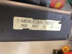 Бу шторка багажника Mercedes Benz W168, A1688600175