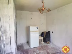 Продам однокімнатну квартиру на восьмому поверсі дев'ятиповерхового будинку на вулиці Академіка Заболотного.