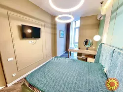 Продається шикарна квартира в новому зданому комплексі Аквамарин