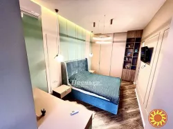 Продається шикарна квартира в новому зданому комплексі Аквамарин