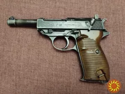 Пневматичний пістолет Umarex Walther P38