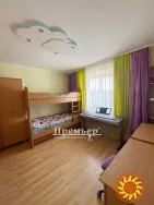 Продам 3-к квартиру, загальною площею 67 кв / м