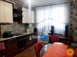 У продажу світла та затишна 2 кімнатна квартира у новому будинку на Бочарова.