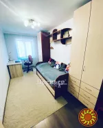 Продається перепланована 3-кімнатна квартира на Варненській