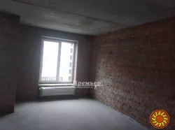 У продажу дуже гарна ексклюзивна квартира у новому цегляному будинку.