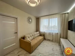 Продаю 2-кімнатну квартиру в новому комплексі біля моря