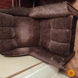 Кресло мягкое коричневое