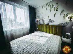 Квартира з ремонтом в новому будинку на Таїрова