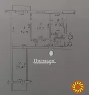 Продам трикімнатну квартиру на проспекті Небесної Сотні