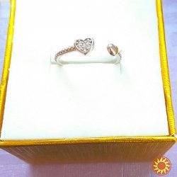 Серебряное разомкнутое кольцо с Сердечками
