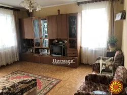 У продажу простора 1 кімнатна квартира на Бочарова, стільниковий проект