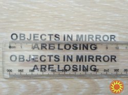 Наклейки на боковые зеркала заднего вида Чёрная Objects in Mirror are Losing