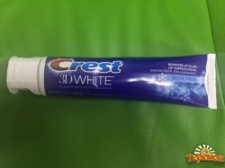 Отбеливающая зубная паста Crest 3D White Arctic Fresh 198 грам