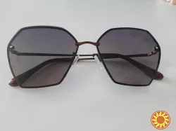 Сонцезахисні коричневі окуляри шестигранної форми