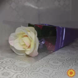 Букетик-троянда "Презент". Квіти. Подарунок